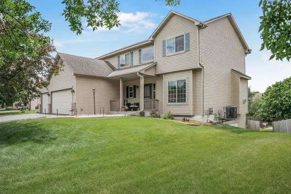 2051 River Bend Trail, Mayer, MN 55360