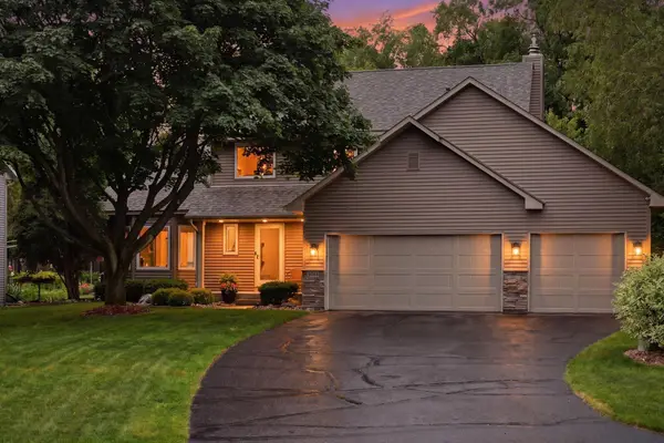4085 Deerwood Trail, Eagan, MN 55122