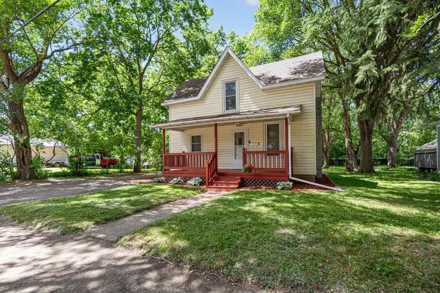 720 8th Avenue Nw, Faribault, MN 55021 - #3