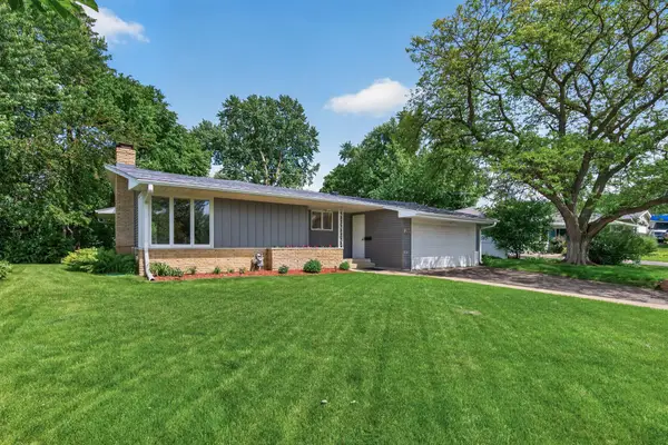 2313 Texas Avenue S, Minneapolis, MN 55426