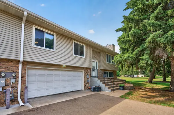 929 94th Avenue Ne, Minneapolis, MN 55434