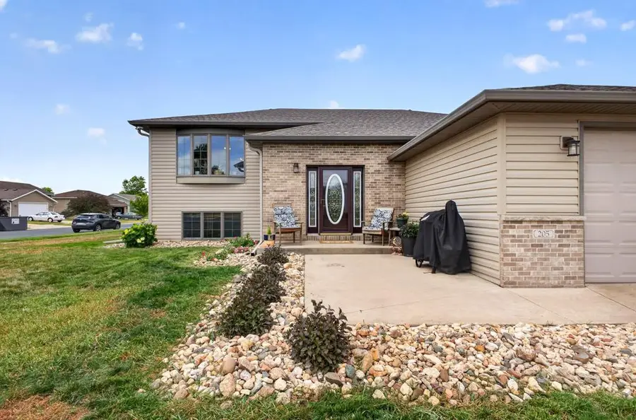 205 10th Avenue Se, Kasson, MN 55944 - #2