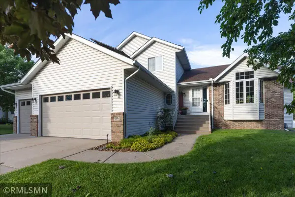 5334 89th Crescent Circle N, Minneapolis, MN 55443