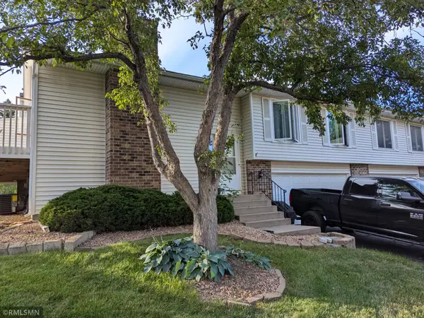 1741 W 140th Street, Burnsville, MN 55337
