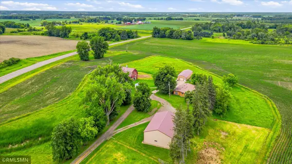 41806 Davenport Street Ne, Braham, MN 55006