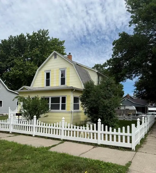 302 Nicollet Avenue, Mankato, MN 56003