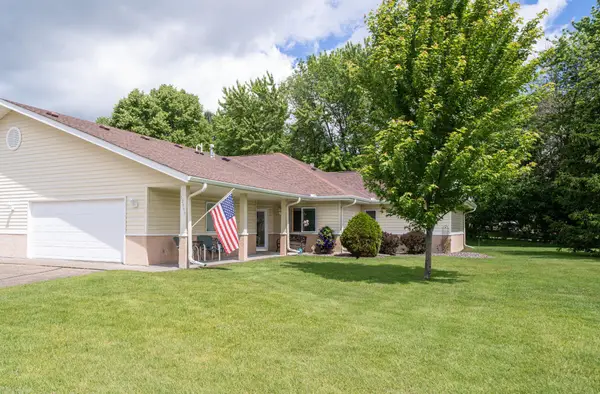 12998 Evergreen Drive, Lindstrom, MN 55045