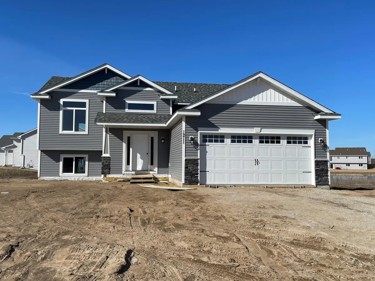37560 Granite Court, North Branch, MN 55056 - #1