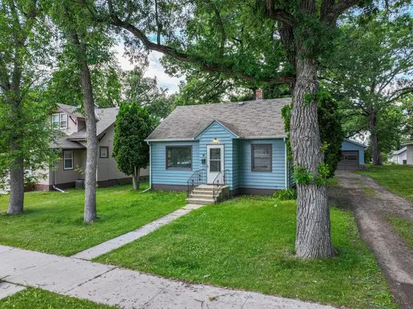 1318 Irving Street, Alexandria, MN 56308