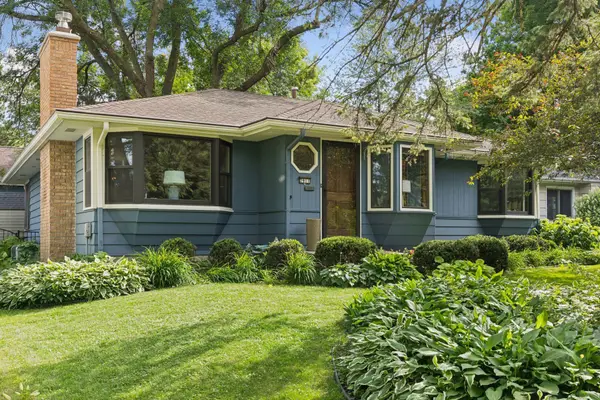 2911 W 54th Street, Minneapolis, MN 55410
