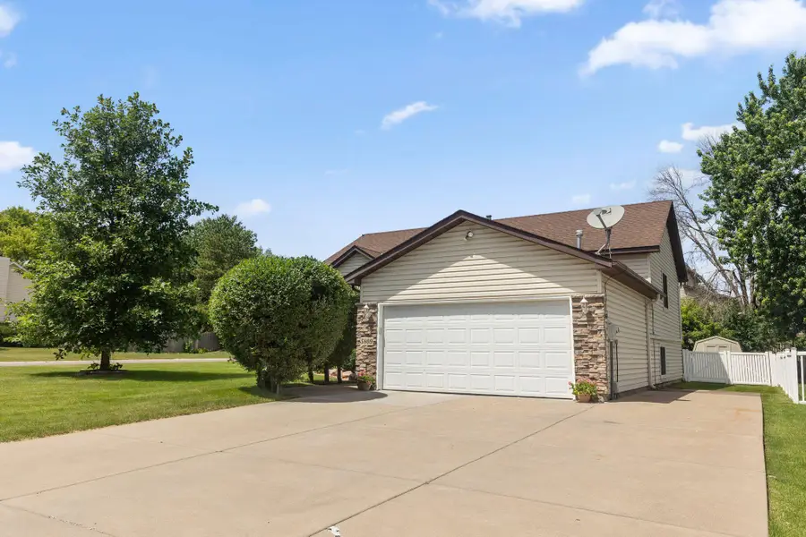 5809 126th Street W, Apple Valley, MN 55124 - #2