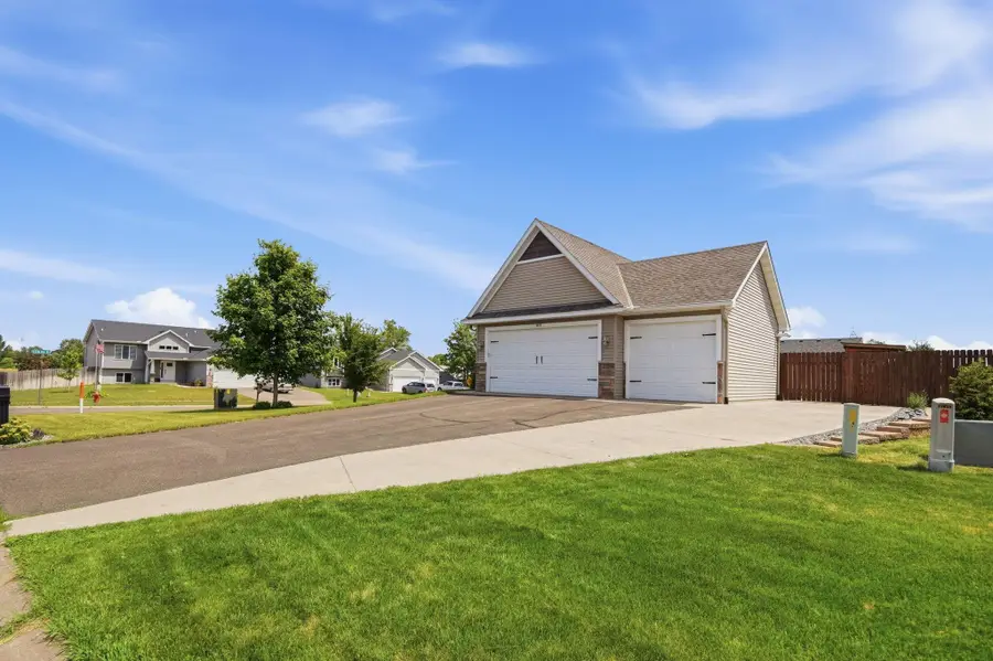1632 Jefferson Street S, Cambridge, MN 55008 - #3