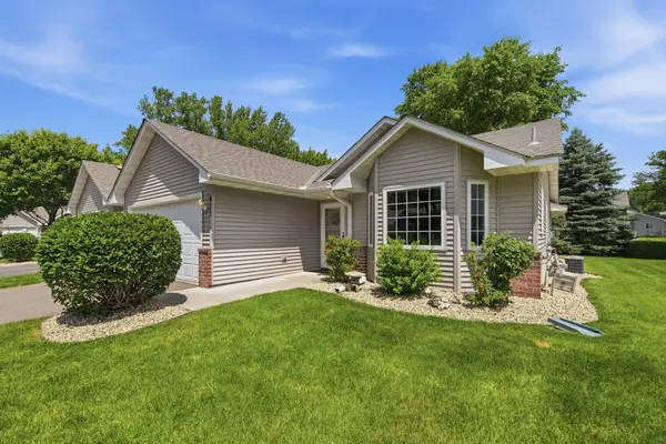 922 105th Avenue Nw, Minneapolis, MN 55433