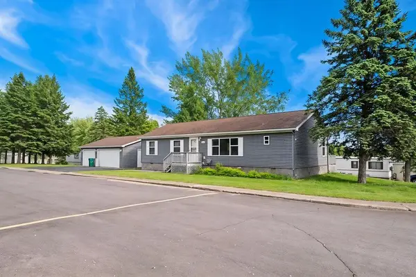 2 Barker Drive, Duluth, MN 55808