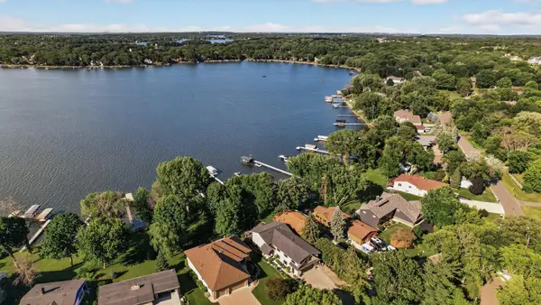 2790 S Shore Drive, Prior Lake, MN 55372