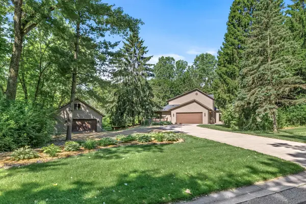 4572 Wild Canyon Drive, Saint Paul, MN 55129