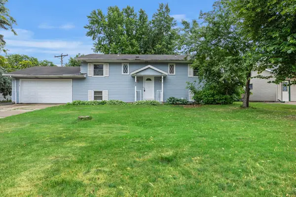 168 Linden Circle, Saint Paul, MN 55124