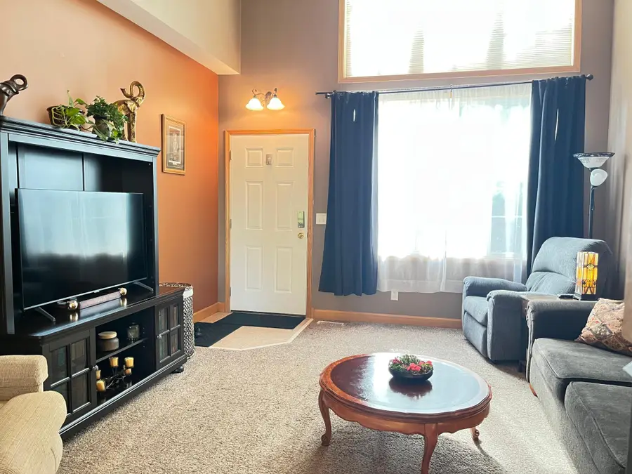 9174 Overlook Lane, Monticello, MN 55362 - #2