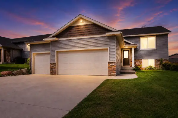 280 Highlands Avenue, Zumbrota, MN 55992