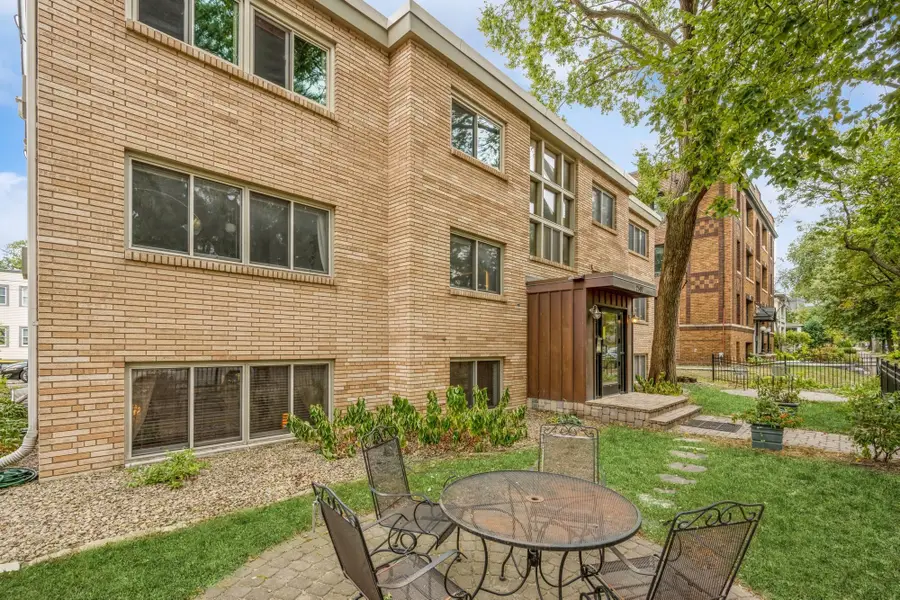 2507 Bryant Avenue S #1, Minneapolis, MN 55405 - #3