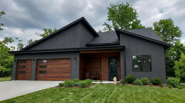931X Hillsboro Place, Savage, MN 55378