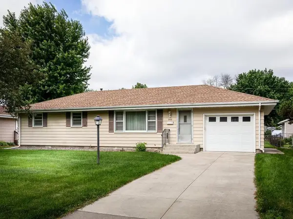 948 Main Street S, Shakopee, MN 55379
