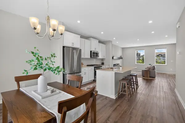 8658 London Circle Ne #B, Minneapolis, MN 55449