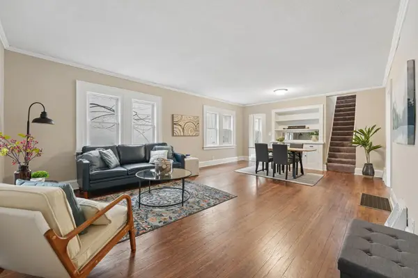 2811 Dupont Avenue N, Minneapolis, MN 55411