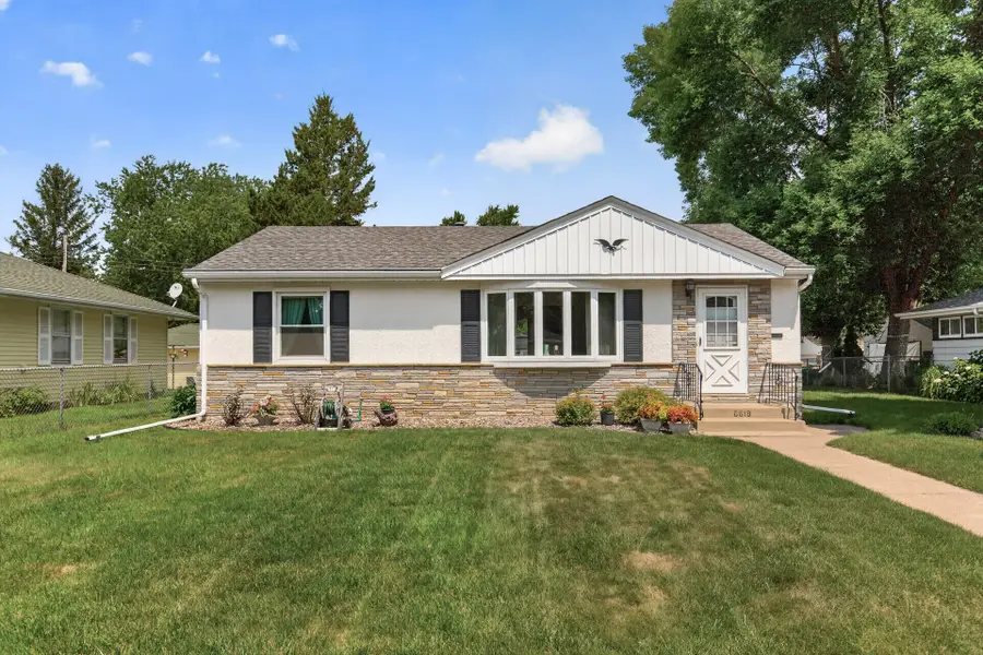 6618 Fairview Avenue N, Minneapolis, MN 55428 - #2