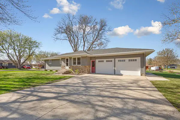 818 Lincoln Avenue, Gaylord, MN 55334