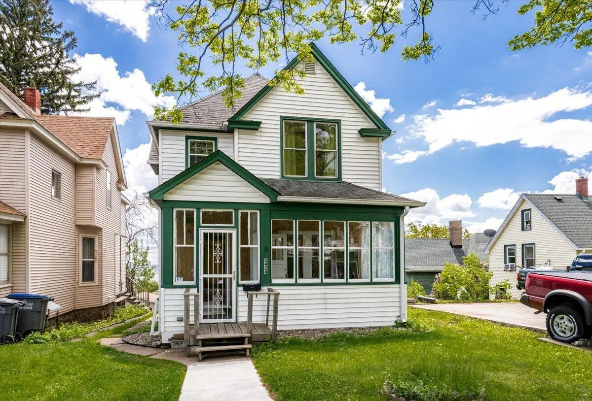 2424 W 7th Street, Duluth, MN 55806 - #1