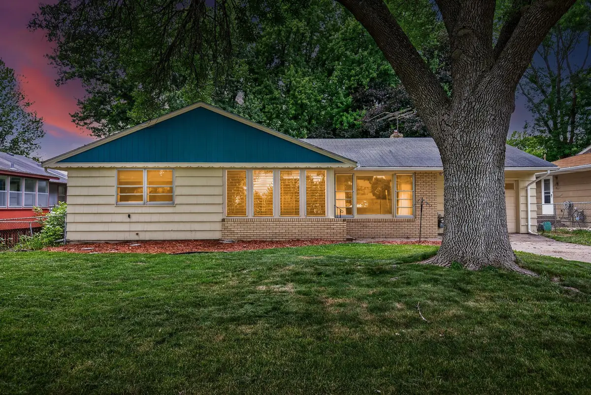 1345 Smith Avenue S, Saint Paul, MN 55118 - #1