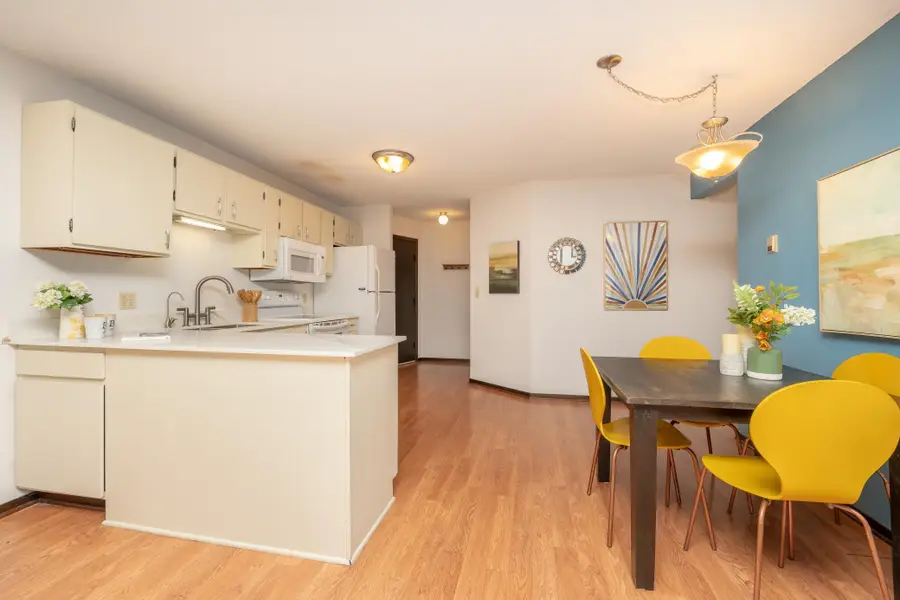 175 County Road B2 E #429, Saint Paul, MN 55117 - #3