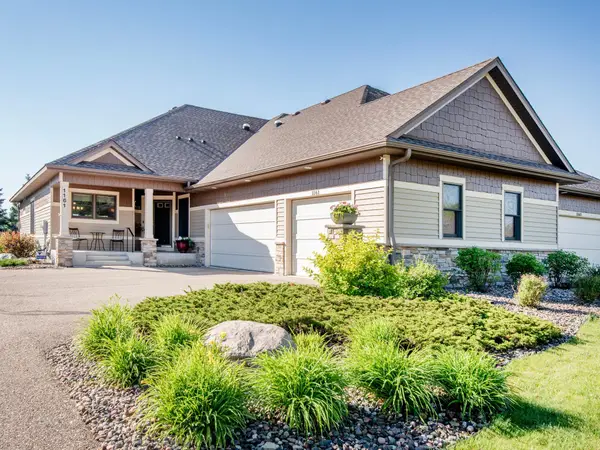 1161 Lakemoor Drive, Saint Paul, MN 55129