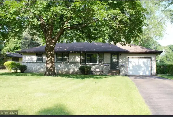 6201 Riverview Terrace Ne, Fridley, MN 55432