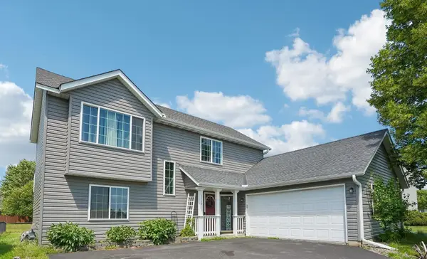 1113 Hickory Street, Farmington, MN 55024