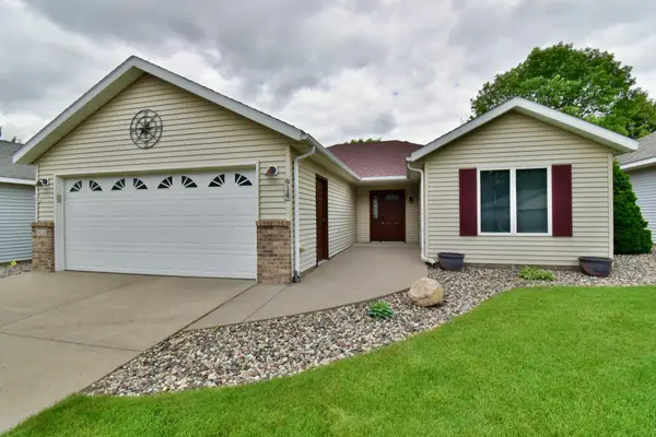 914 Willow Grove Circle, Waite Park, MN 56387