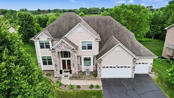 6452 Pheasant Hills Drive, Hugo, MN 55038