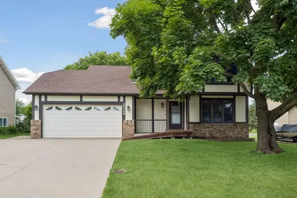 5524 W 137th Street, Savage, MN 55378