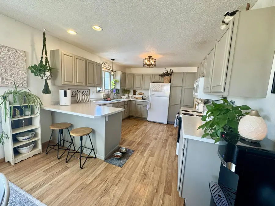 208 Jacobs Way Ne, Bemidji, MN 56601 - #2