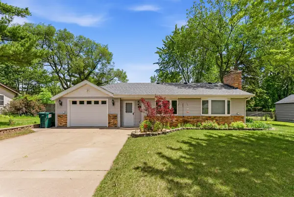 11013 6th Street Ne, Blaine, MN 55434