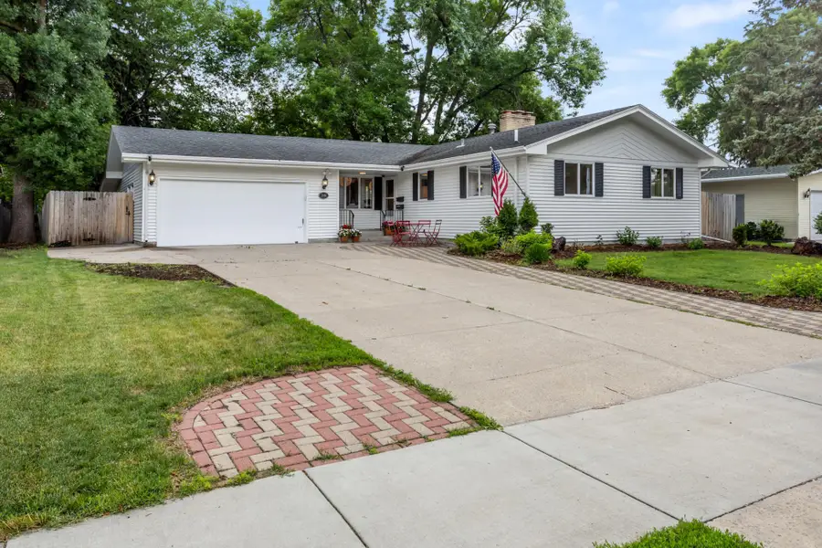 2509 Elm Street N, Fargo, ND 58102 - #2