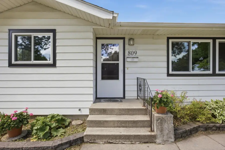 809 19th Street N, Moorhead, MN 56560 - #3
