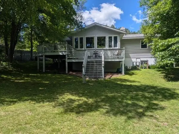 916 90th Street, Amery, WI 54001