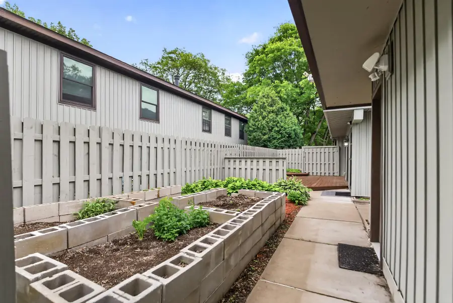 2502 Unity Avenue N, Minneapolis, MN 55422 - #2