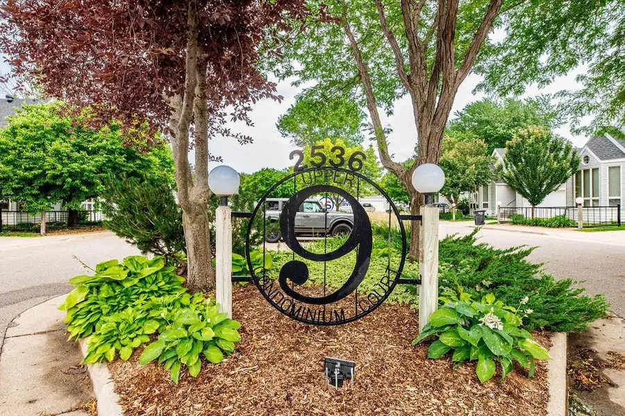 2536 University Drive S #D, Fargo, ND 58103 - #2