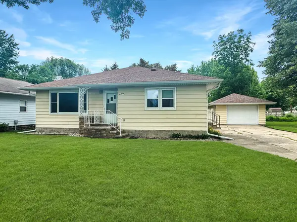 2727 34th Street, Slayton, MN 56172