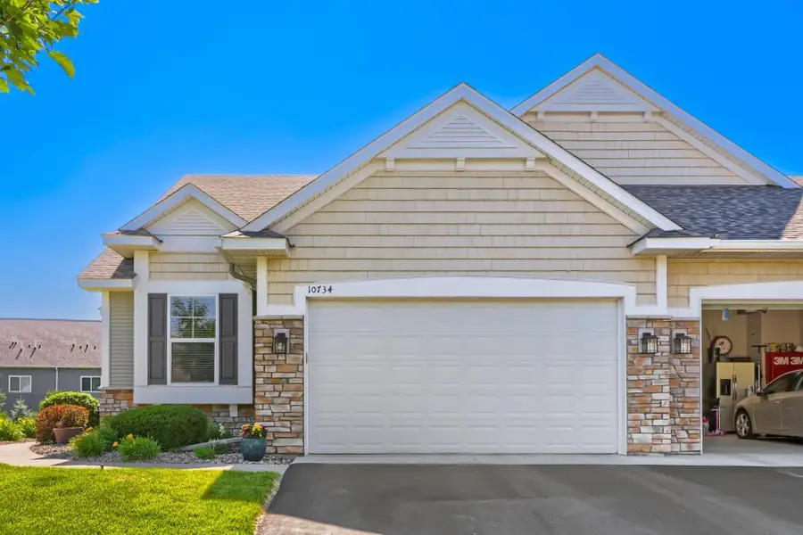10734 Kingsfield Lane, Woodbury, MN 55129 - #2