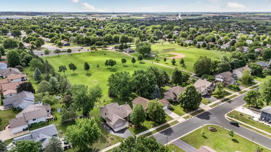 15410 Danbury Avenue W, Rosemount, MN 55068 - #2