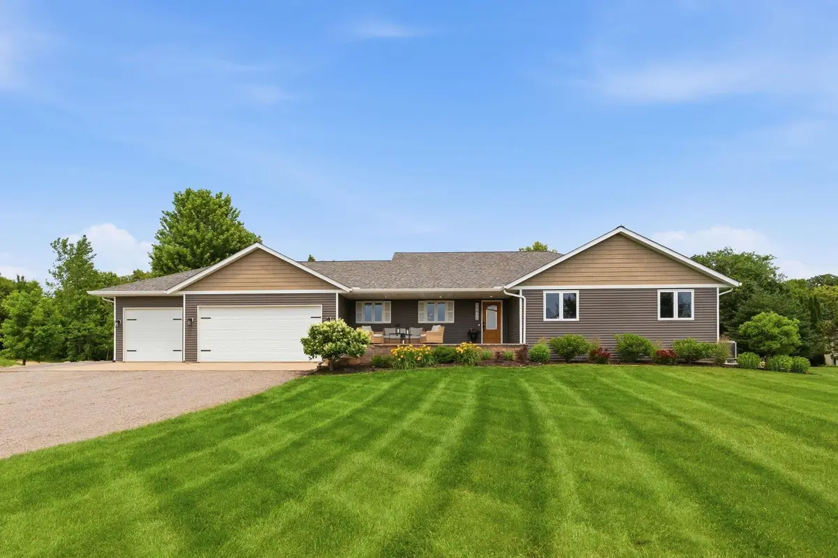 19436 Memory Circle, Hutchinson, MN 55350 - #1